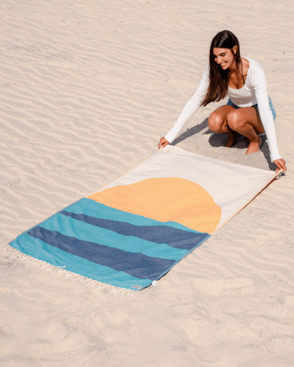 Alternative view of Geo Sunset | Sand Cloud